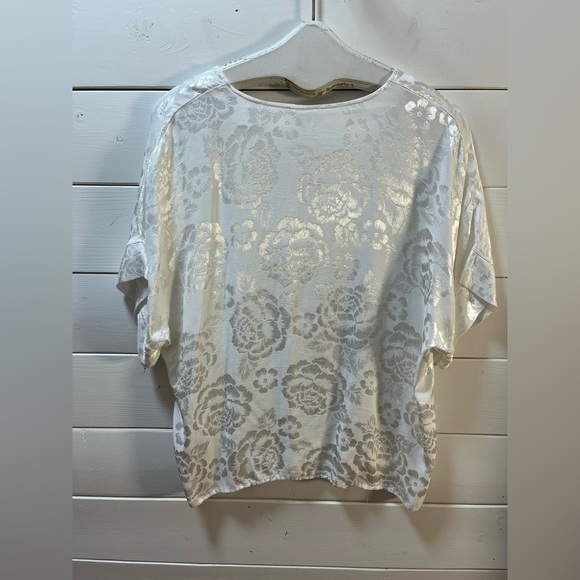 ❣️LINE@MODA Top - white-Size L - Picture 4 of 7